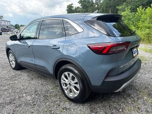 Used 2023 Ford Escape Active w/ Tech Pack #2 AWD/4WD image 6