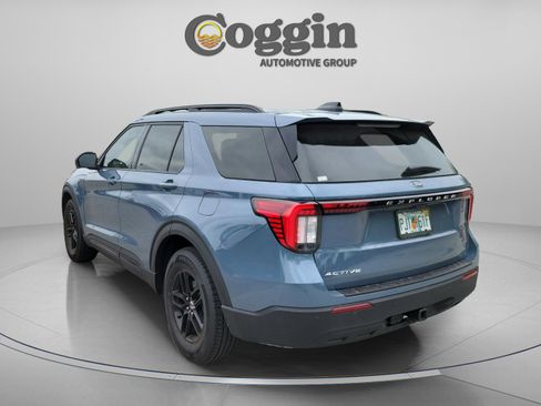 New 2026 Ford Explorer Active image 2