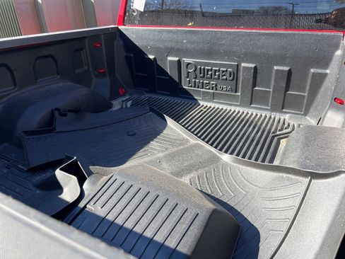 Used 2025 Chevrolet Silverado 1500 LT image 10