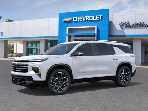 New 2026 Chevrolet Traverse High Country w/ LPO, Illumination Package FWD image 4