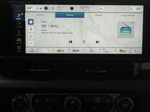 New 2025 Jeep Gladiator Sport image 24