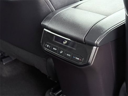 Certified 2025 Toyota Highlander Limited image 16
