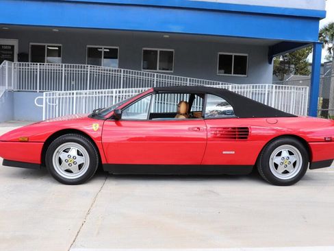 Used 1989 Ferrari Mondial T Cabriolet image 9