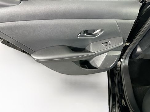 Used 2024 Nissan Sentra SV image 24