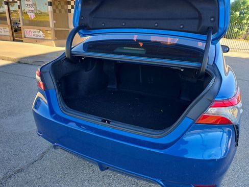 Used 2019 Toyota Camry SE image 22