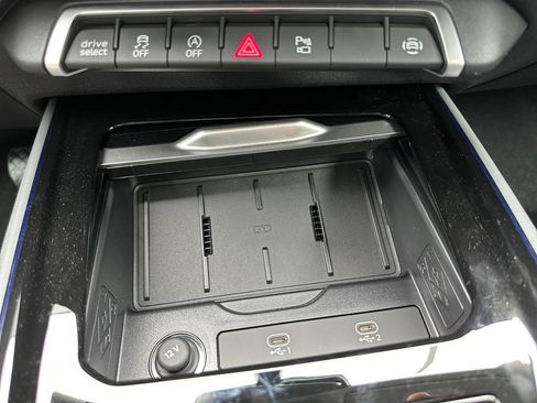 New 2026 Audi Q3 quattro 2.0T AWD/4WD image 22