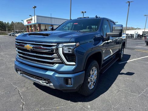 New 2026 Chevrolet Silverado 2500 High Country w/ High Country Premium Package AWD/4WD image 2