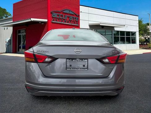 Used 2024 Nissan Altima 2.5 SV FWD image 4