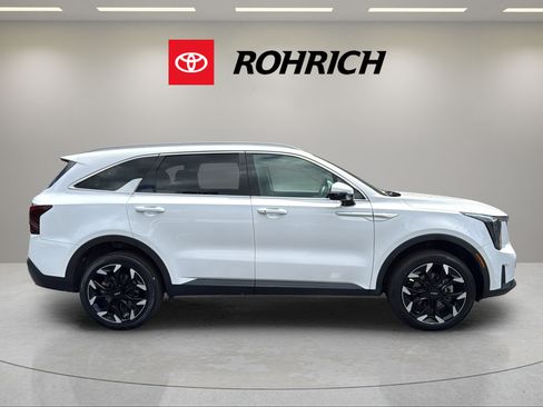 Used 2025 Kia Sorento EX AWD/4WD image 5