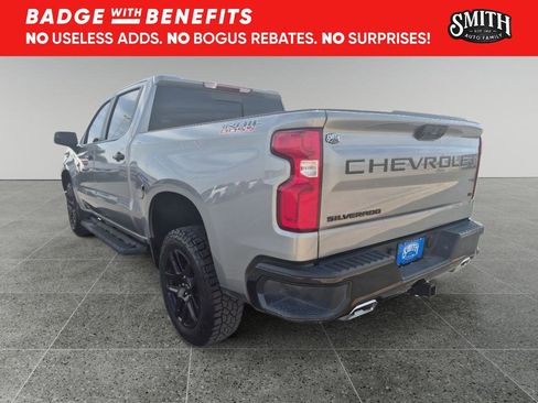 Used 2025 Chevrolet Silverado 1500 LT Trail Boss w/ Convenience Package II AWD/4WD image 6