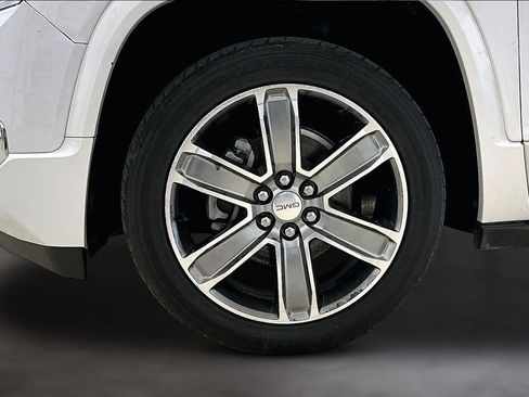 Used 2017 GMC Acadia Denali w/ Technology Package image 5