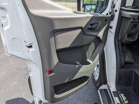 Used 2025 Ford Transit 250 Low Roof w/ Exterior Upgrade Package RWD image 11