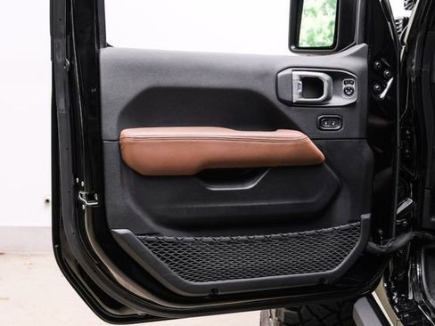 Used 2024 Jeep Wrangler Unlimited Rubicon 392 AWD/4WD image 88