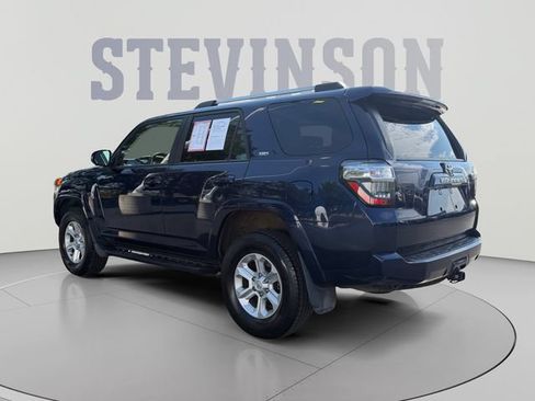 Used 2020 Toyota 4Runner SR5 Premium w/ Moonroof Package AWD/4WD image 3