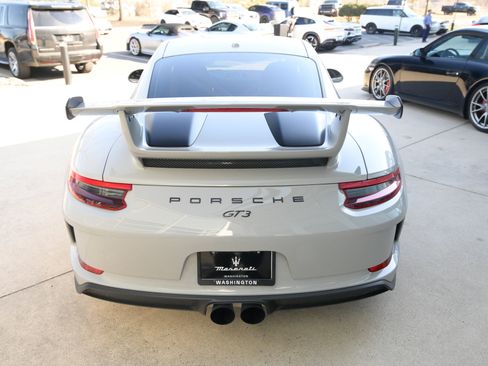 Used 2018 Porsche 911 GT3 image 6