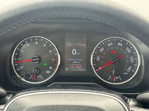 Used 2021 Toyota RAV4 XLE w/ Convenience Package image 19