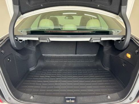 Used 2014 Mercedes-Benz C 63 AMG Sedan image 8