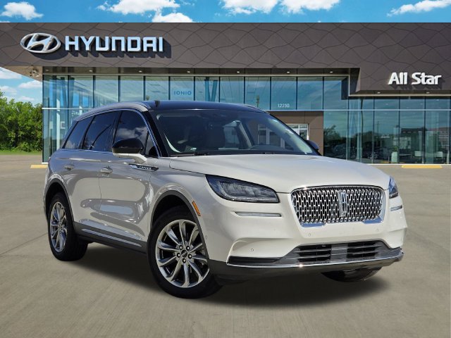 Used 2022 Lincoln Corsair FWD w/ Premium Package image 3