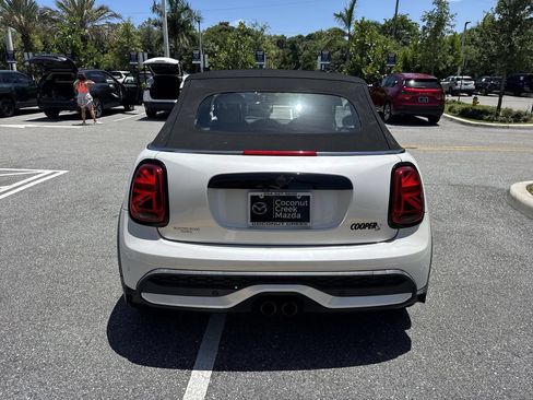 Used 2024 MINI Cooper S FWD image 2