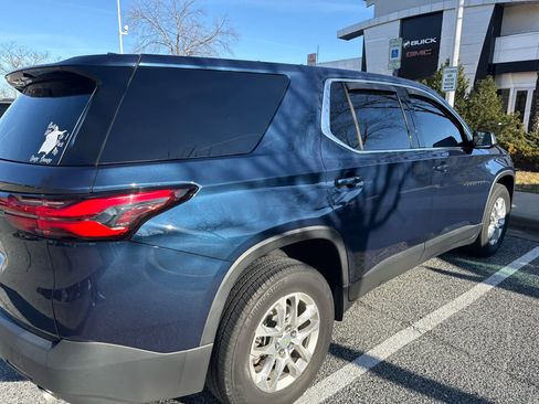 Certified 2022 Chevrolet Traverse LS image 2