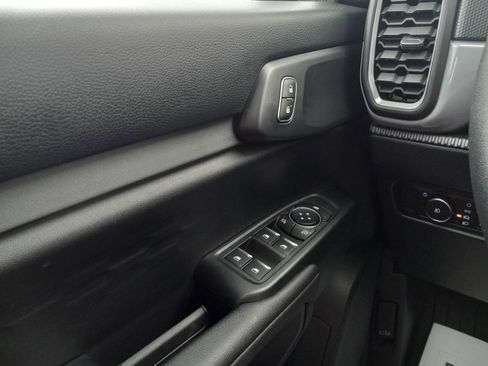 Used 2025 Ford Ranger XL image 22