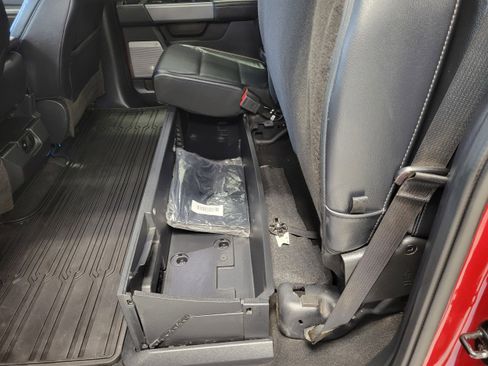 Used 2023 Ford F350 Lariat image 17