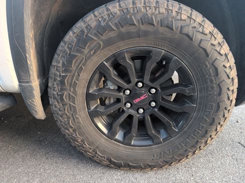 Used 2022 GMC Sierra 1500 AT4X AWD/4WD image 3