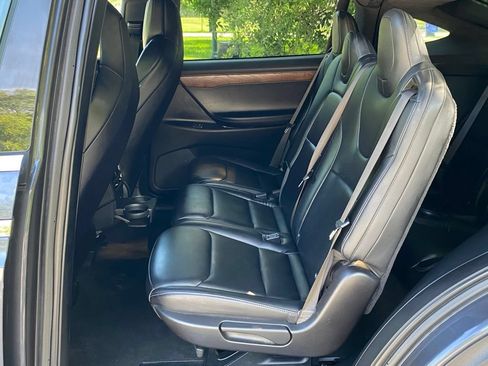 Used 2020 Tesla Model X Long Range AWD/4WD image 19