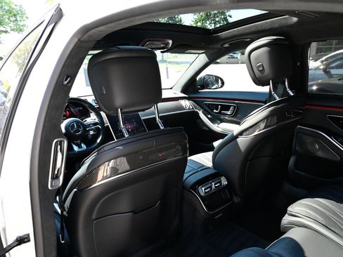 Used 2024 Mercedes-Benz S 63 AMG S image 35