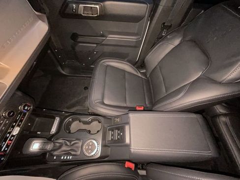 New 2025 Ford Bronco Outer Banks image 21