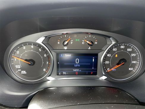 Certified 2023 GMC Acadia SLE w/ Driver Convenience Package image 15