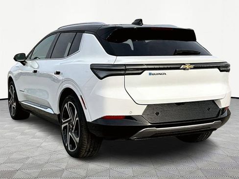New 2026 Chevrolet Equinox EV LT image 4