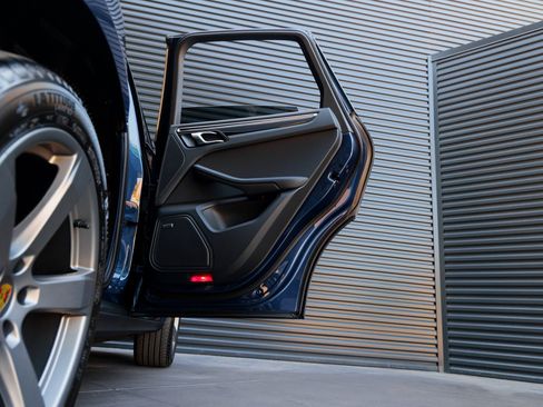 New 2025 Porsche Macan image 23
