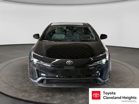New 2026 Toyota Prius LE FWD image 2
