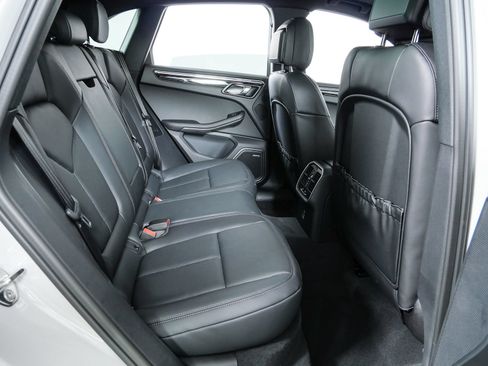 New 2026 Porsche Macan AWD/4WD image 24
