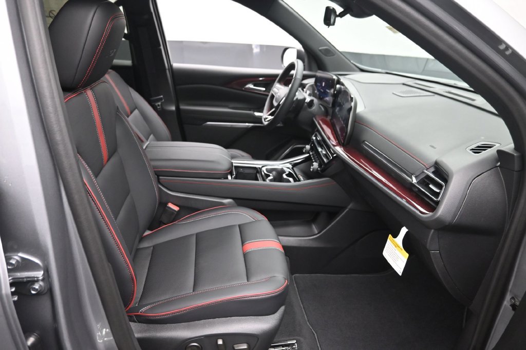 New 2027 Chevrolet Traverse RS AWD/4WD image 17