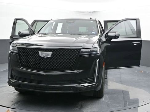 Used 2024 Cadillac Escalade Sport Platinum w/ LPO, ONYX Package image 58