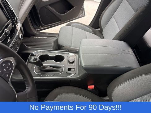 Used 2018 Chevrolet Traverse LT image 19