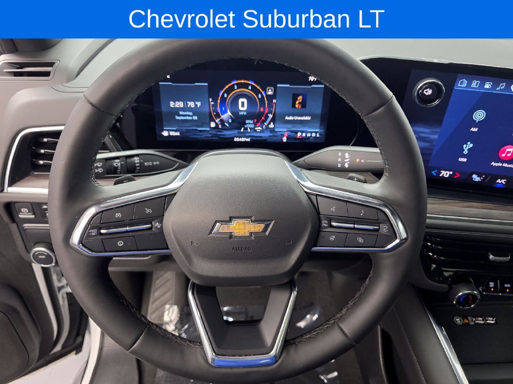 Used 2025 Chevrolet Suburban LT w/ Comfort Package RWD image 19