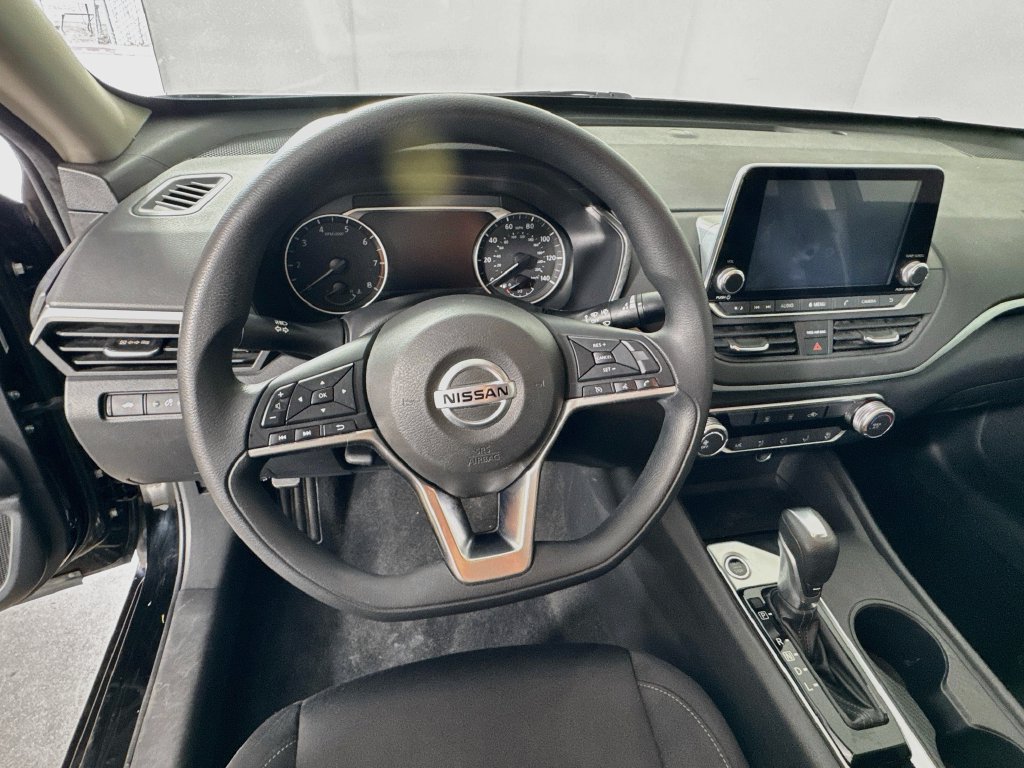 Used 2020 Nissan Altima 2.5 S FWD image 11