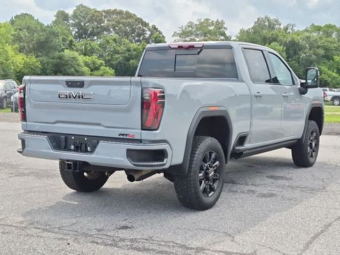 Used 2024 GMC Sierra 2500 AT4 w/ AT4 Premium Plus Package AWD/4WD image 5