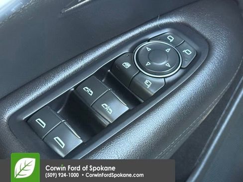 Used 2017 Cadillac XT5 Luxury AWD/4WD image 22