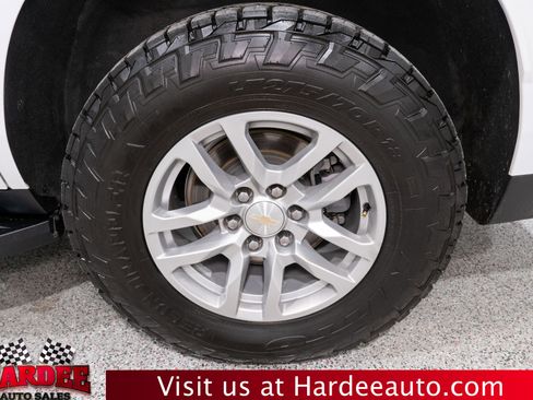 Used 2023 Chevrolet Tahoe LT AWD/4WD image 10