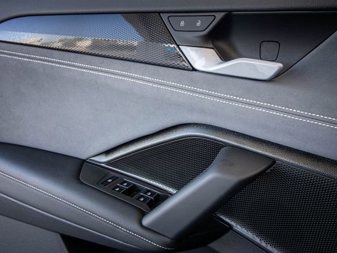 New 2026 Volkswagen Tiguan SE R-Line FWD image 26