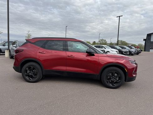 Used 2023 Chevrolet Blazer LT w/ Convenience Package AWD/4WD image 4