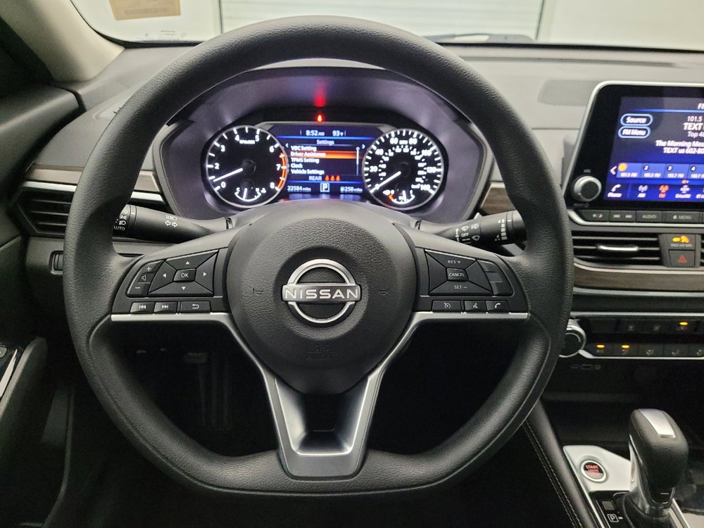 Used 2023 Nissan Altima 2.5 SV FWD image 22