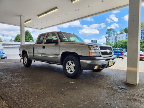 Used 2003 Chevrolet Silverado 1500 LT w/ Off-Road Package AWD/4WD image 7