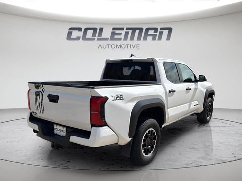 Used 2024 Toyota Tacoma TRD Off-Road w/ TRD Off Road Upgrade Package image 5