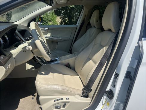 Used 2013 Volvo XC60 3.2 AWD/4WD image 15