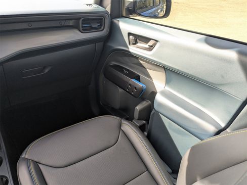 New 2026 Ford Maverick Lobo image 18